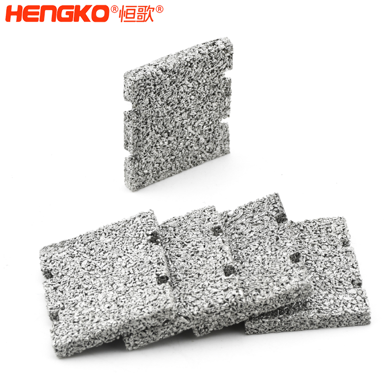 廠家定制微米多孔燒結(jié)不銹鋼濾芯_可反向沖洗不銹鋼濾板工業(yè)設(shè)備氣源用 Featured Image